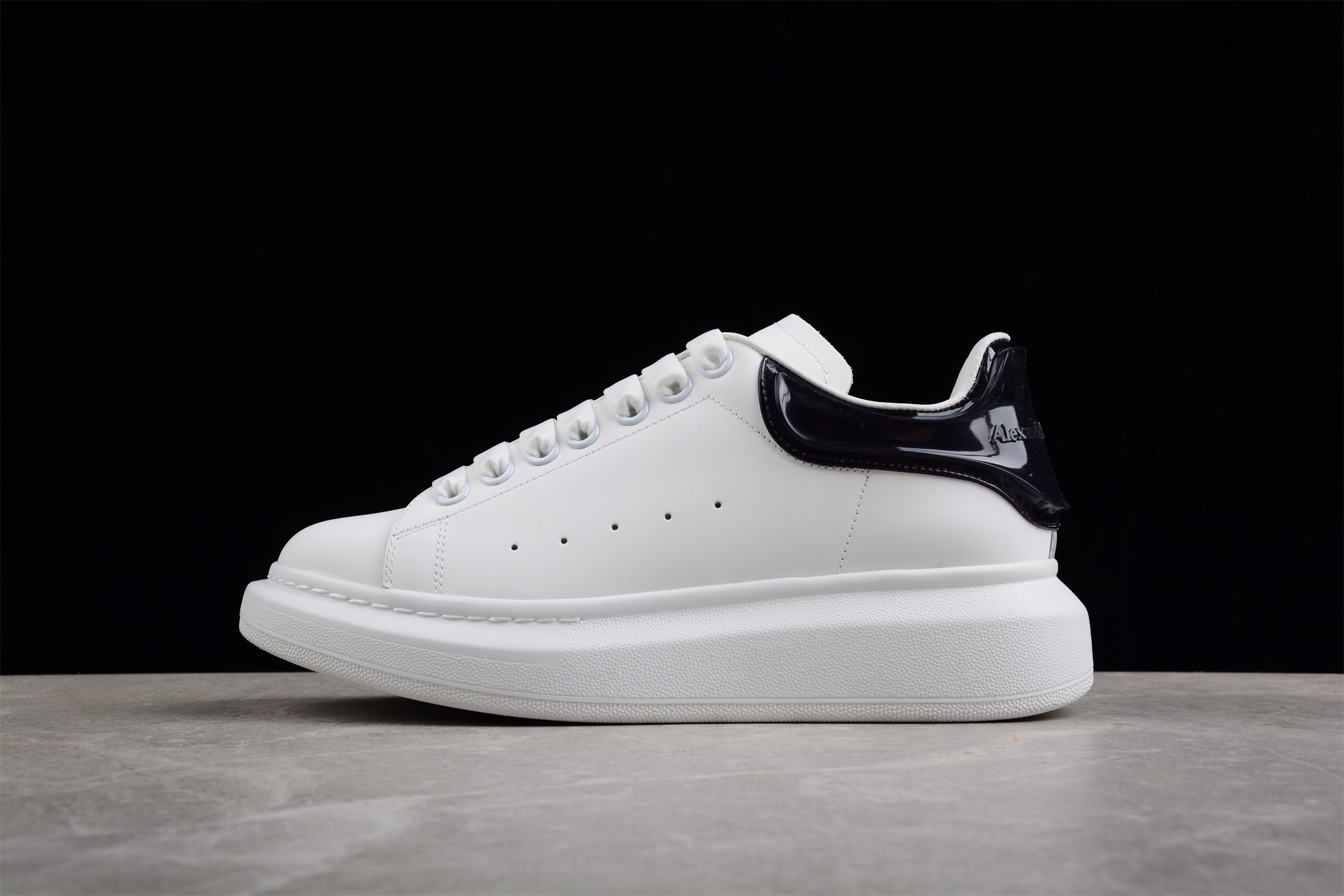 Alexander McQueen Sneaker Low 103