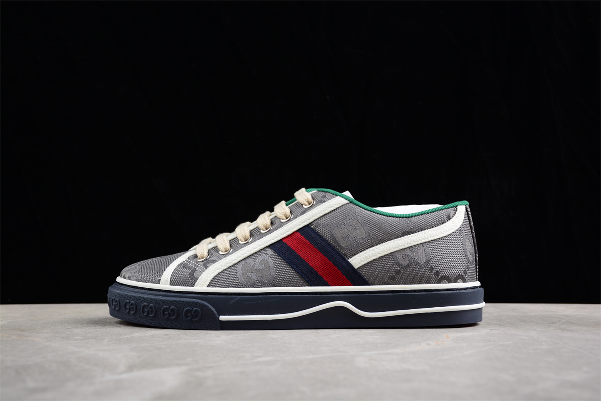 Gucci Tennis 1977 Print Sneaker 122