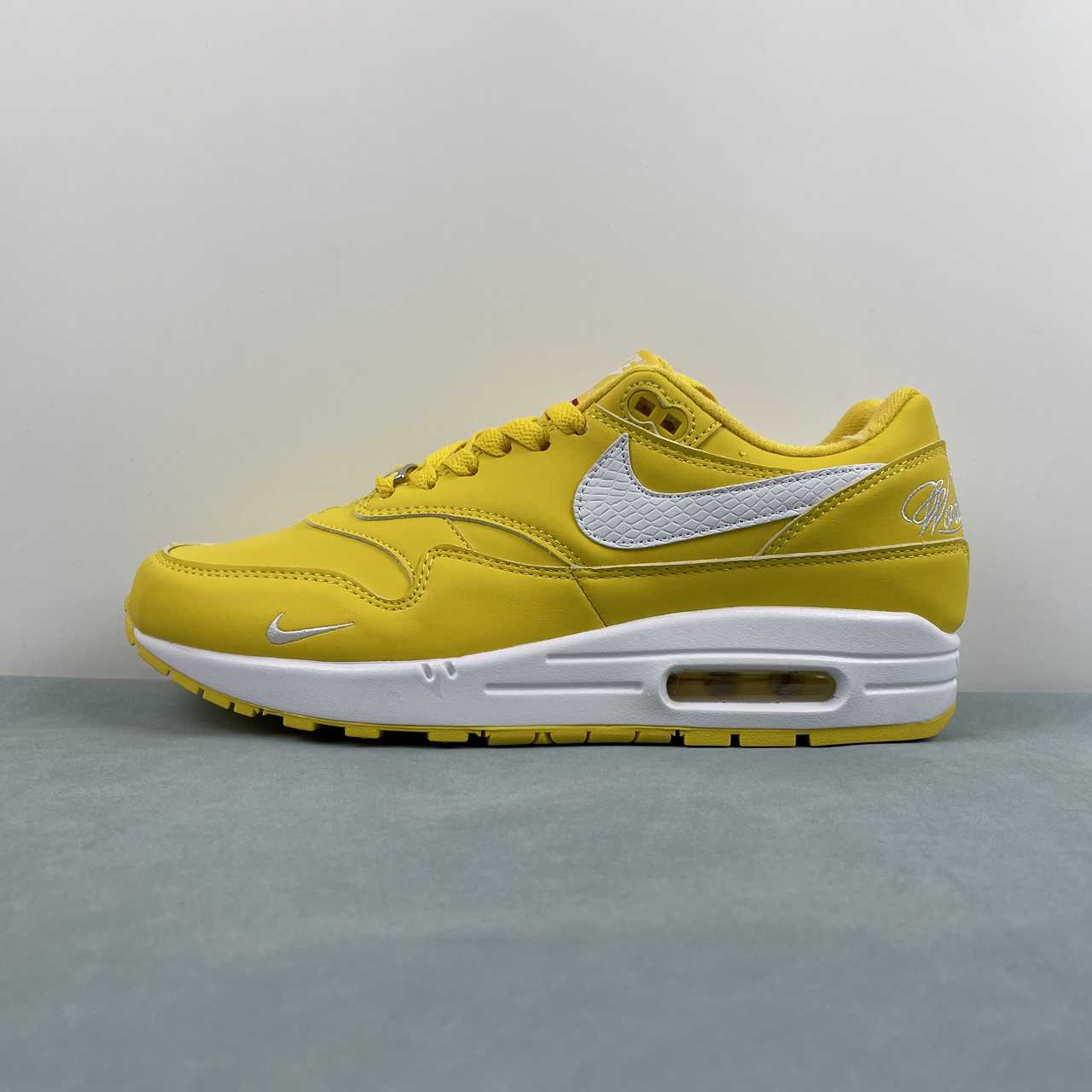 Nike Air Max1 Runing Shoes HF8813-700