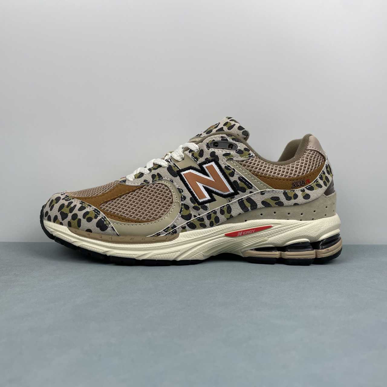 New Balance 2002 Runing Shoes M2002RCP