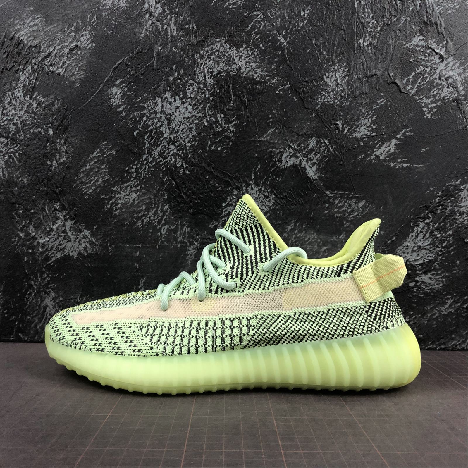 Adidas YEEZY BOOST 350V2 Runing Shoes FX9035