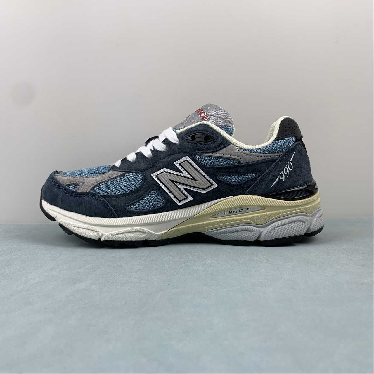 New Balance 990 Runing Shoes M990TE3