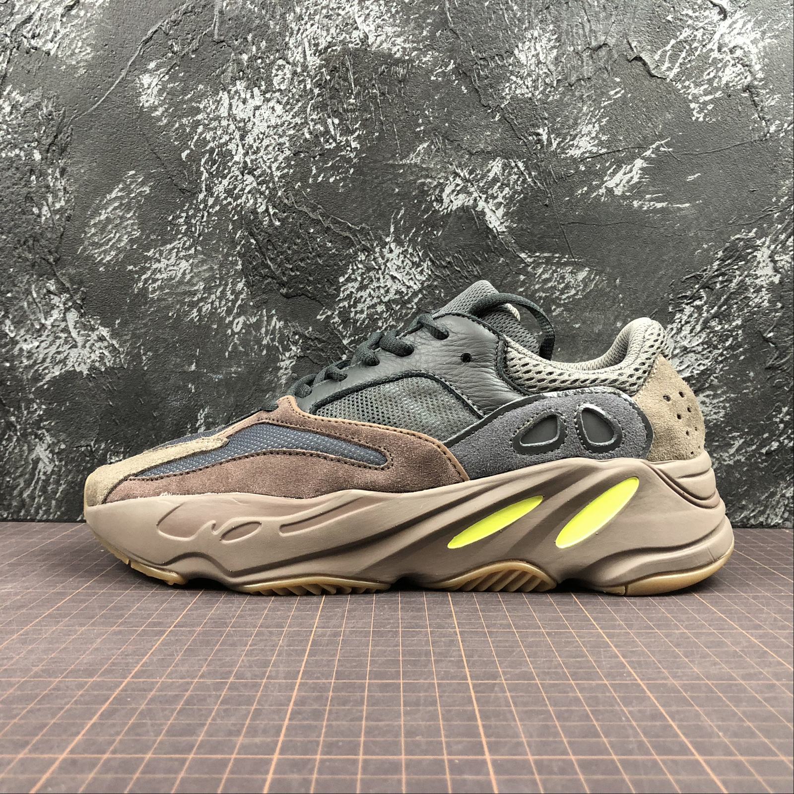 Adidas Yeezy Boost 700 Runing Shoes EE9614
