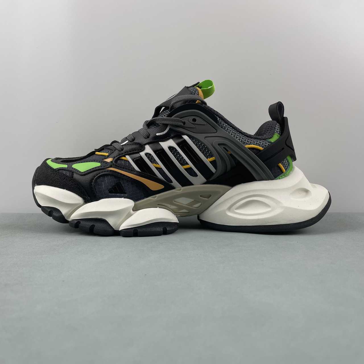 Adidas XLG Runner Deluxe Runing Shoes IH7801