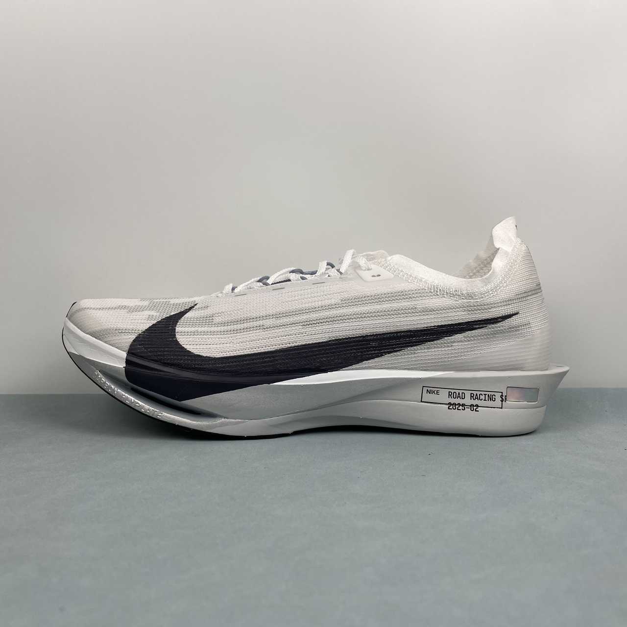 Nike ZoomX STREAK FLY 2 Running Shoes