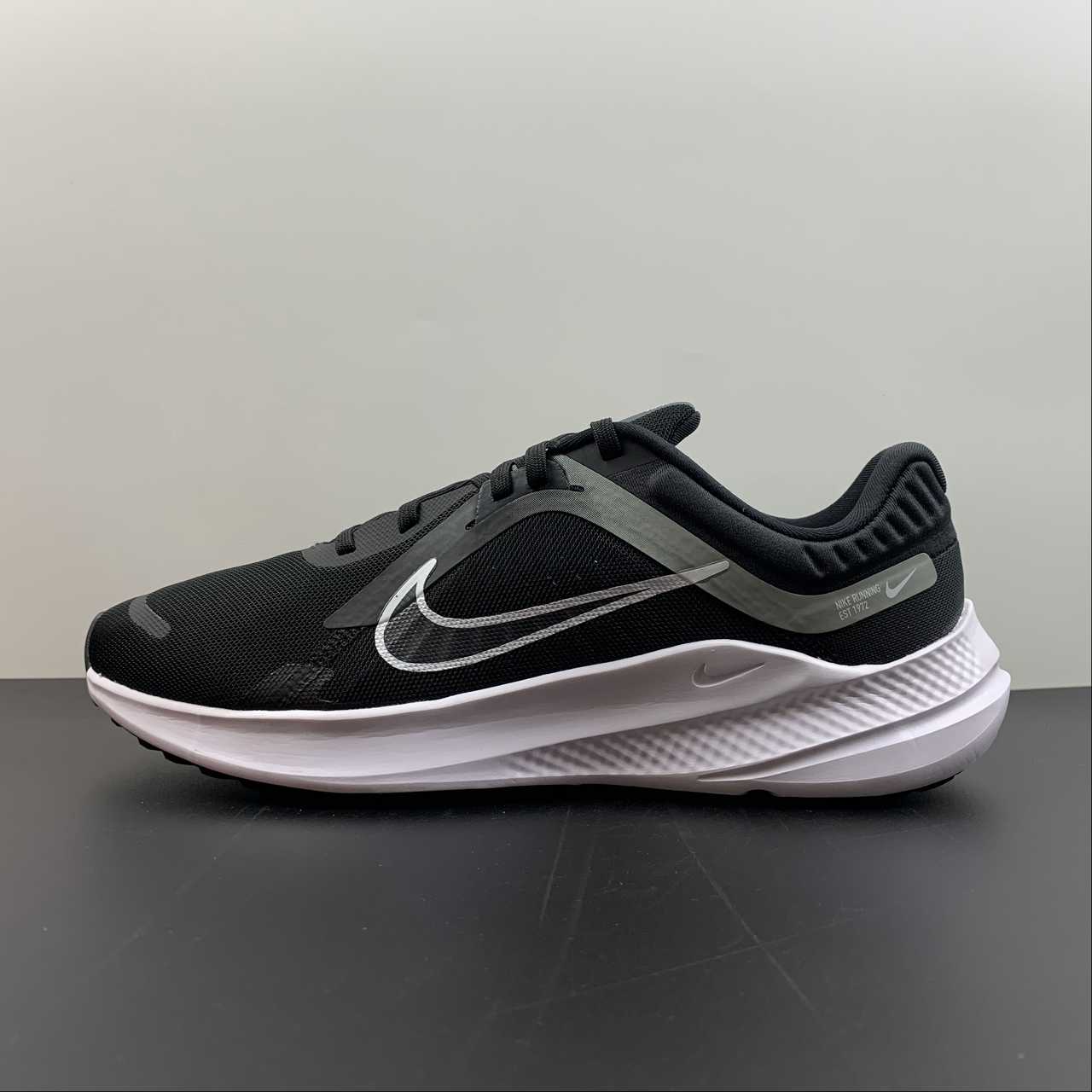 Nike Quest 4 Runing Shoes