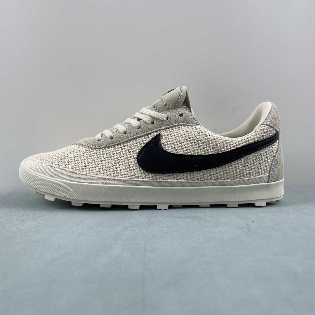 Nike AstroGrabber Runing Shoes