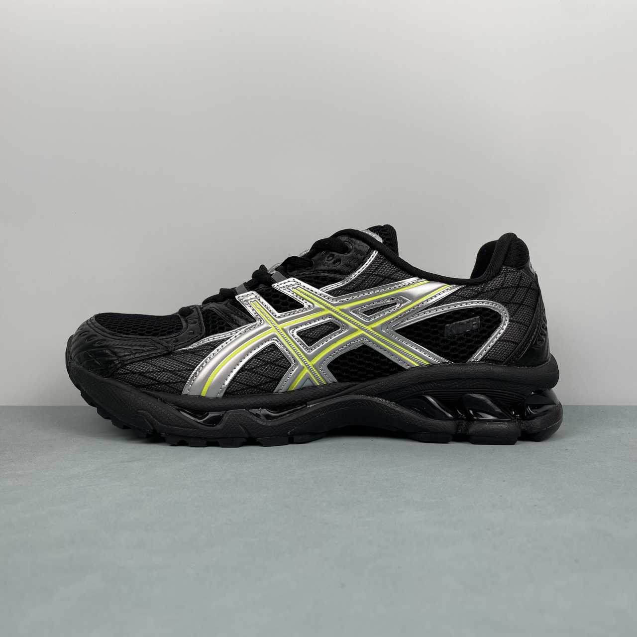 Asics GEL-NIMBUS 10.1 Runing Shoes 1203A844-001