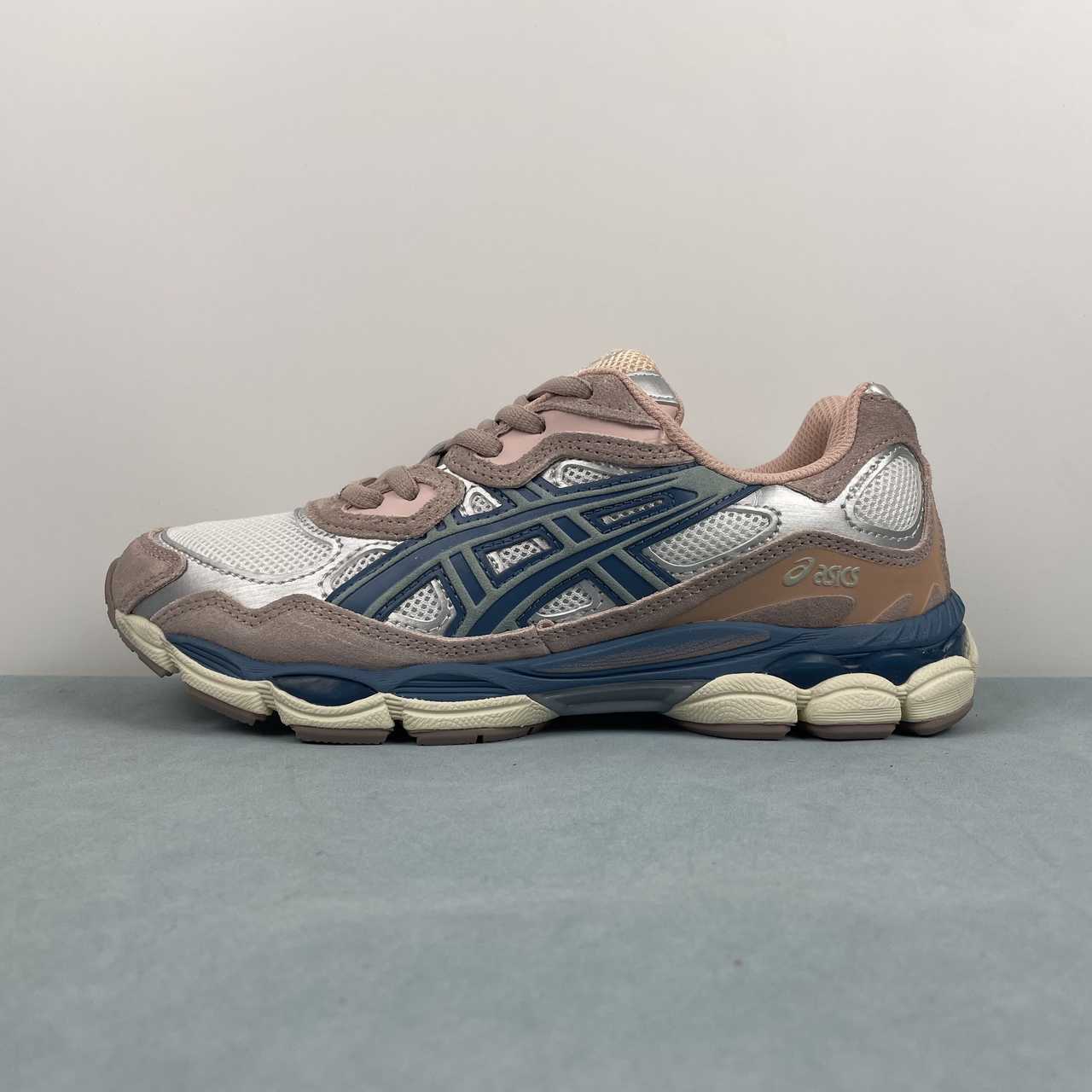 Asics CEL-NYC Runing Shoes