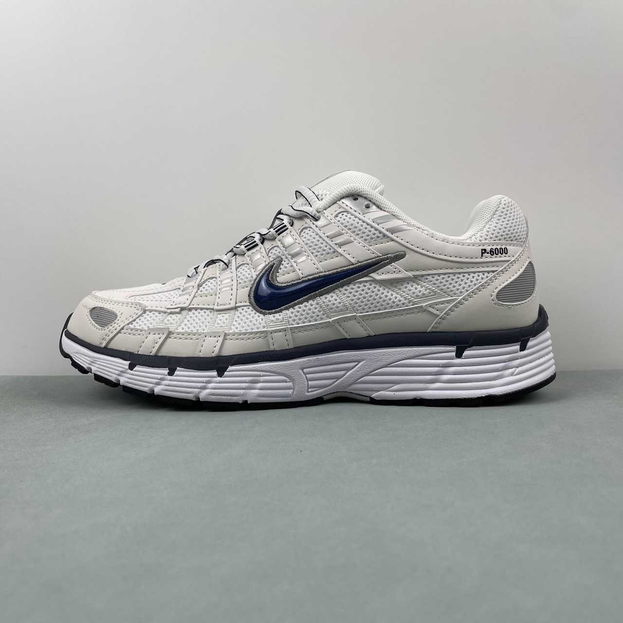 Nike P-6000 retro running shoes CD6404-018