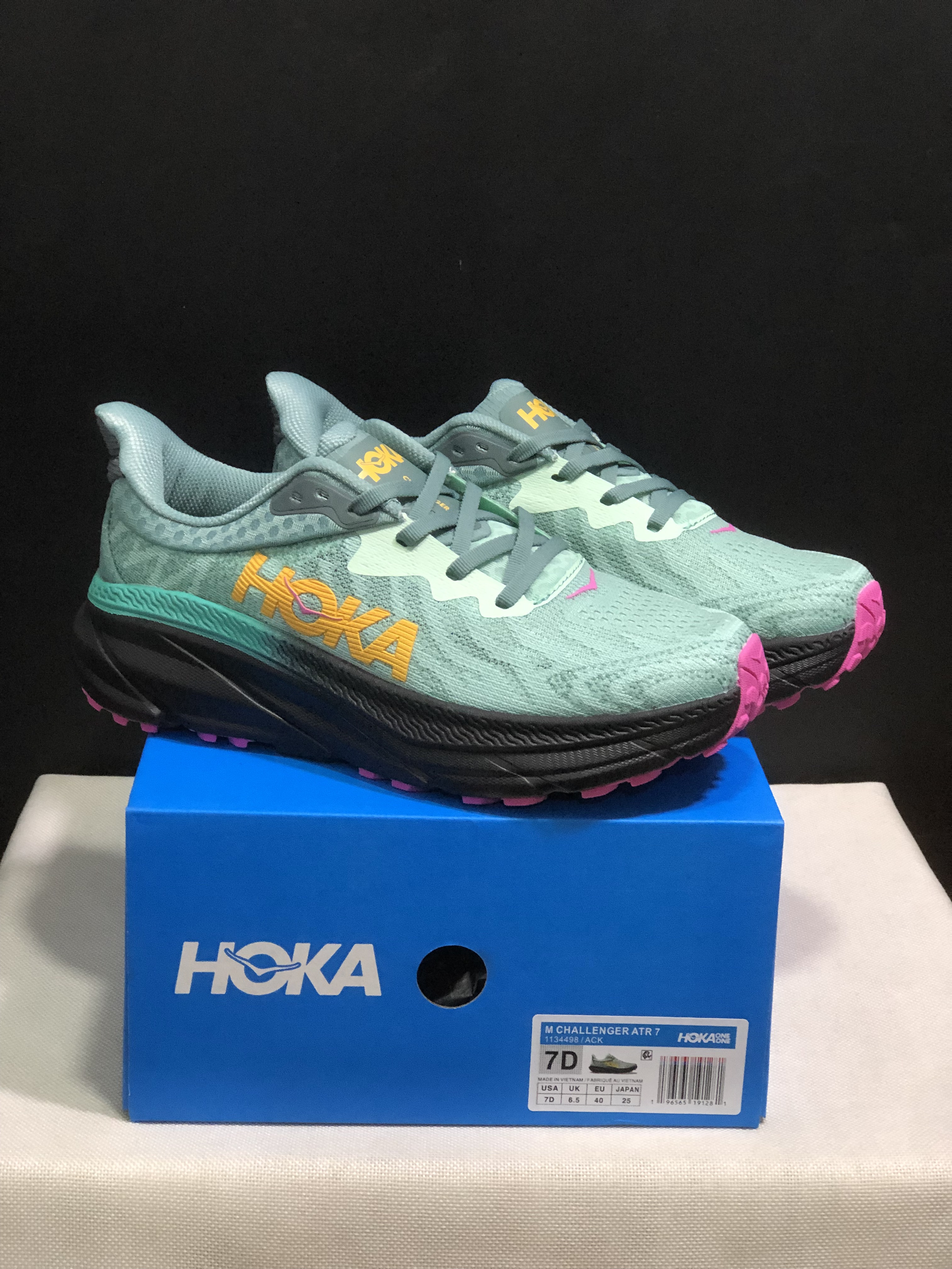 HOKA ONE ONE Challenger 7 Running Shoes