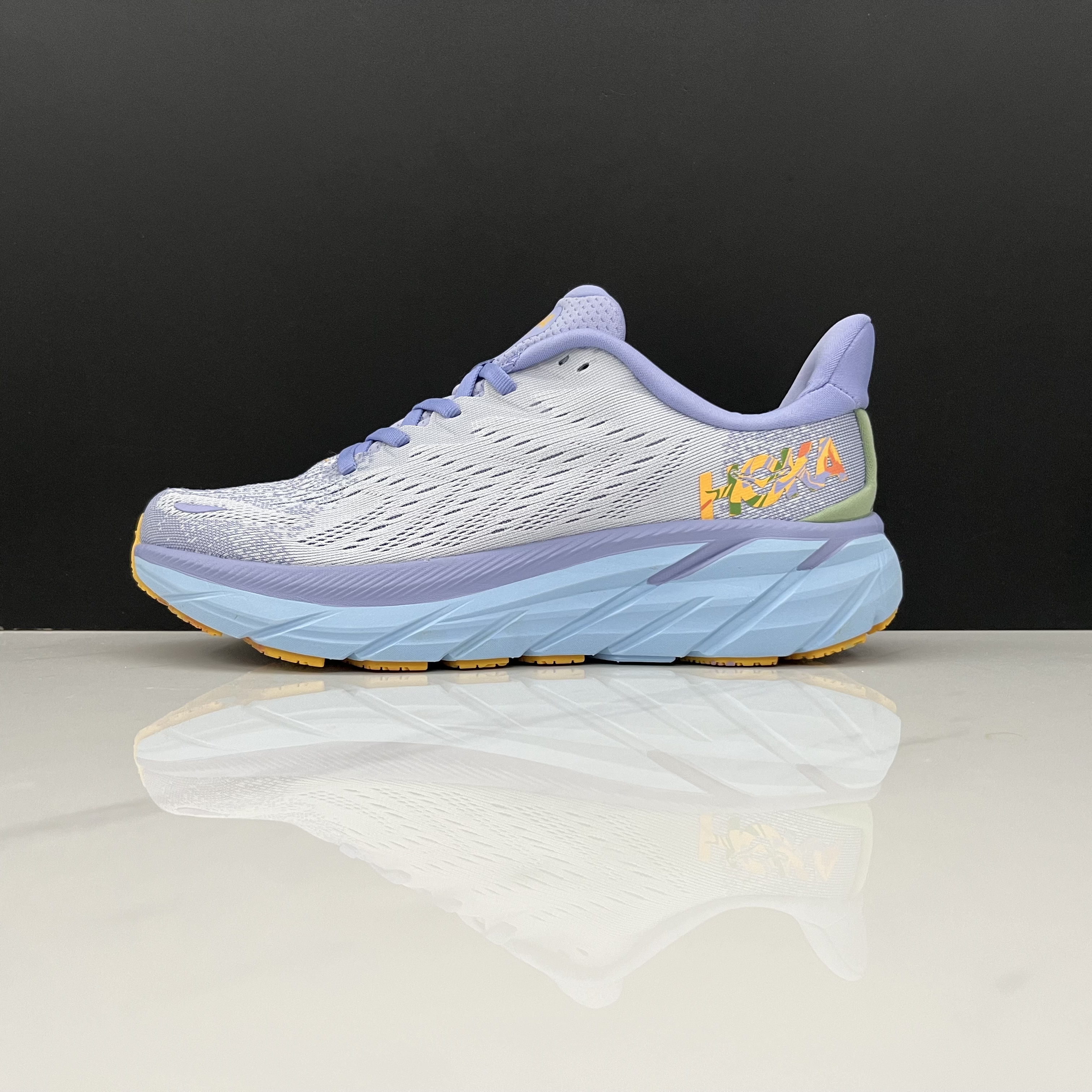 HOKA ONE ONE Clifton 8 Running Shoes