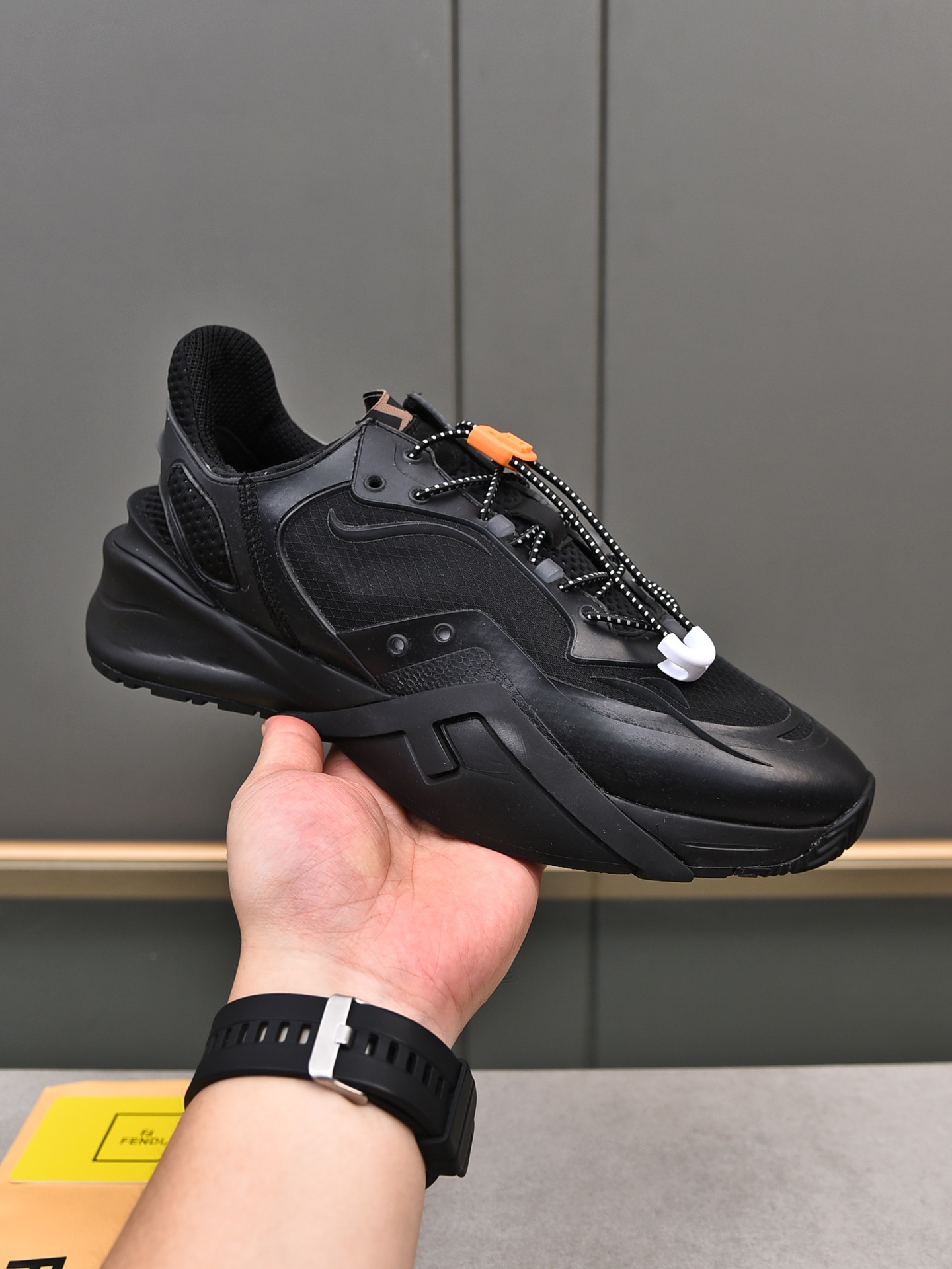 2025 new slippersRuning Shoes
