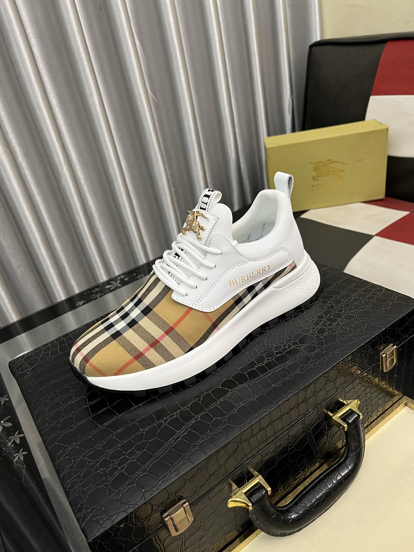 2025 new slippersRuning Shoes