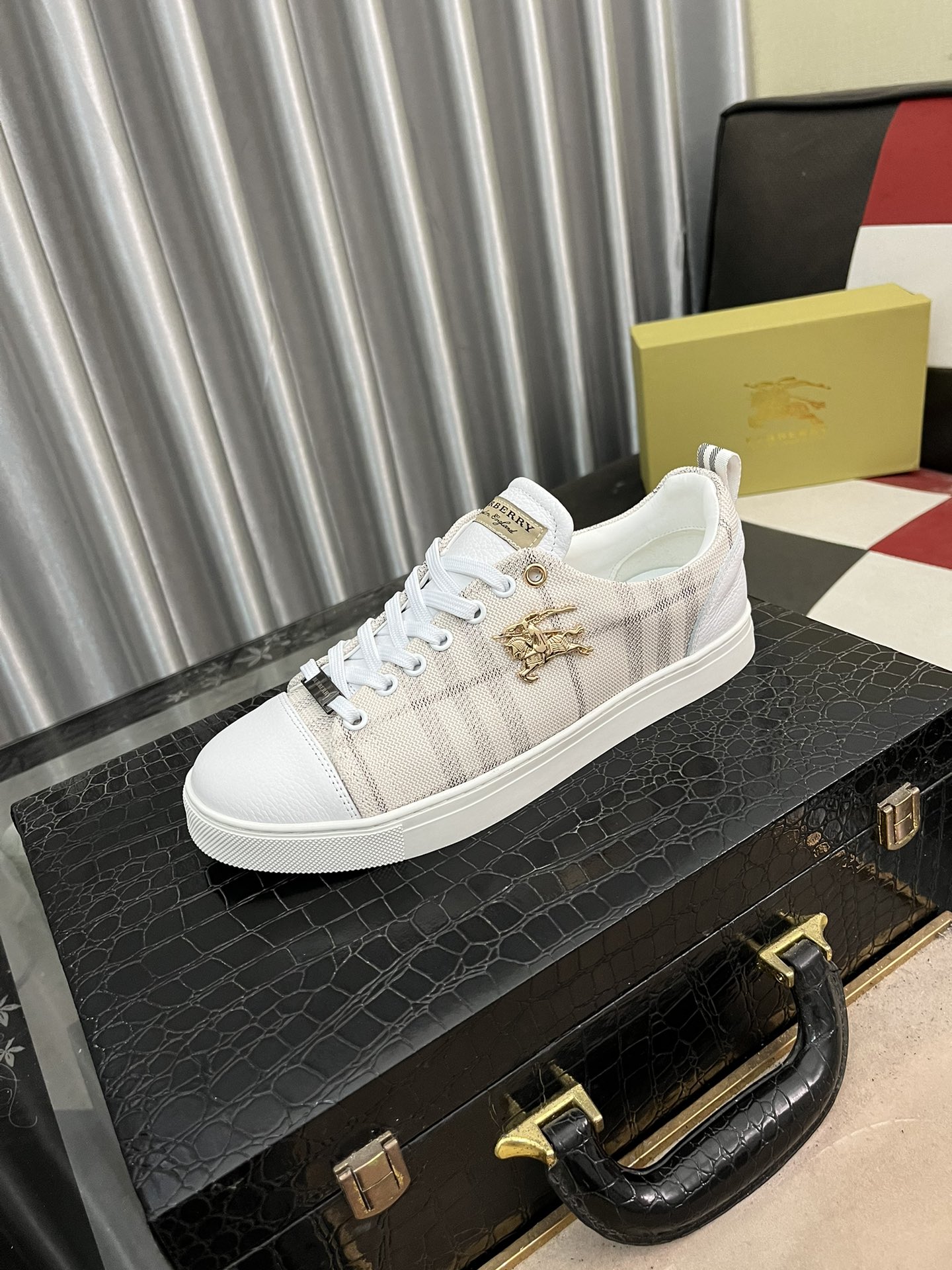 2025 new slippersRuning Shoes