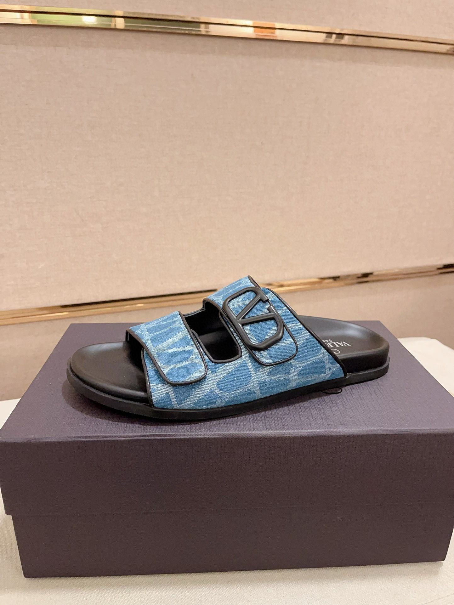 2025 new slippersRuning Shoes