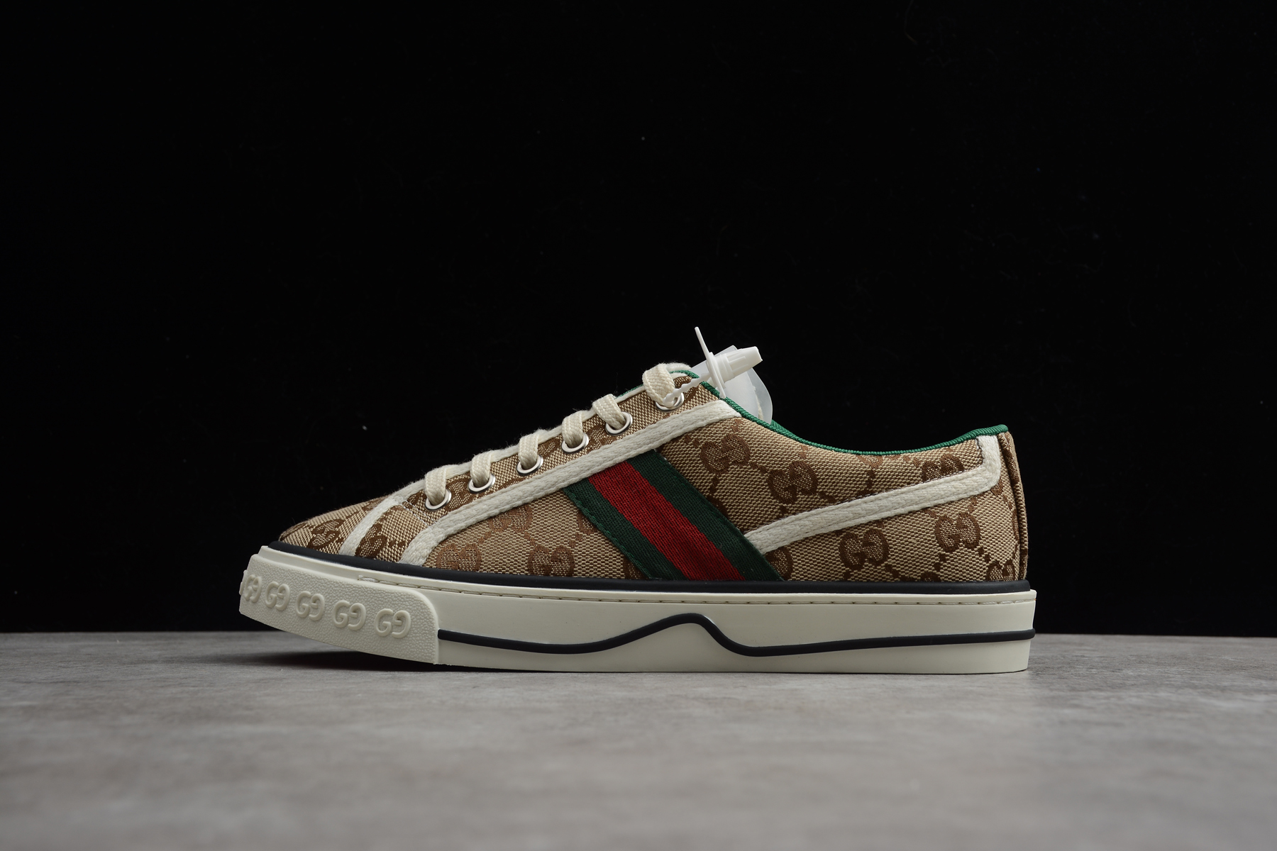 Gucci Distressed Screener sneaker