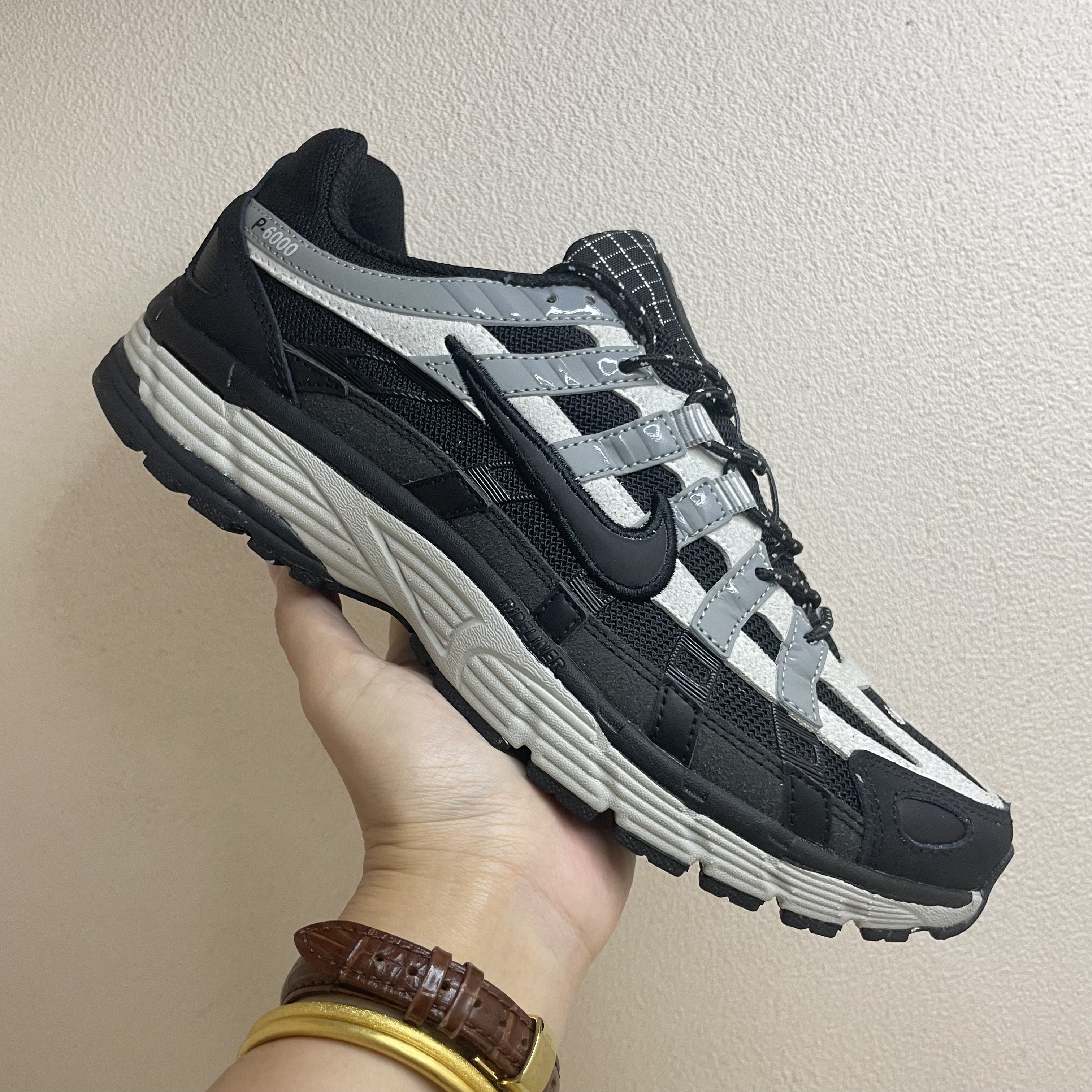Nike p-6000 CNPI Running Shoes