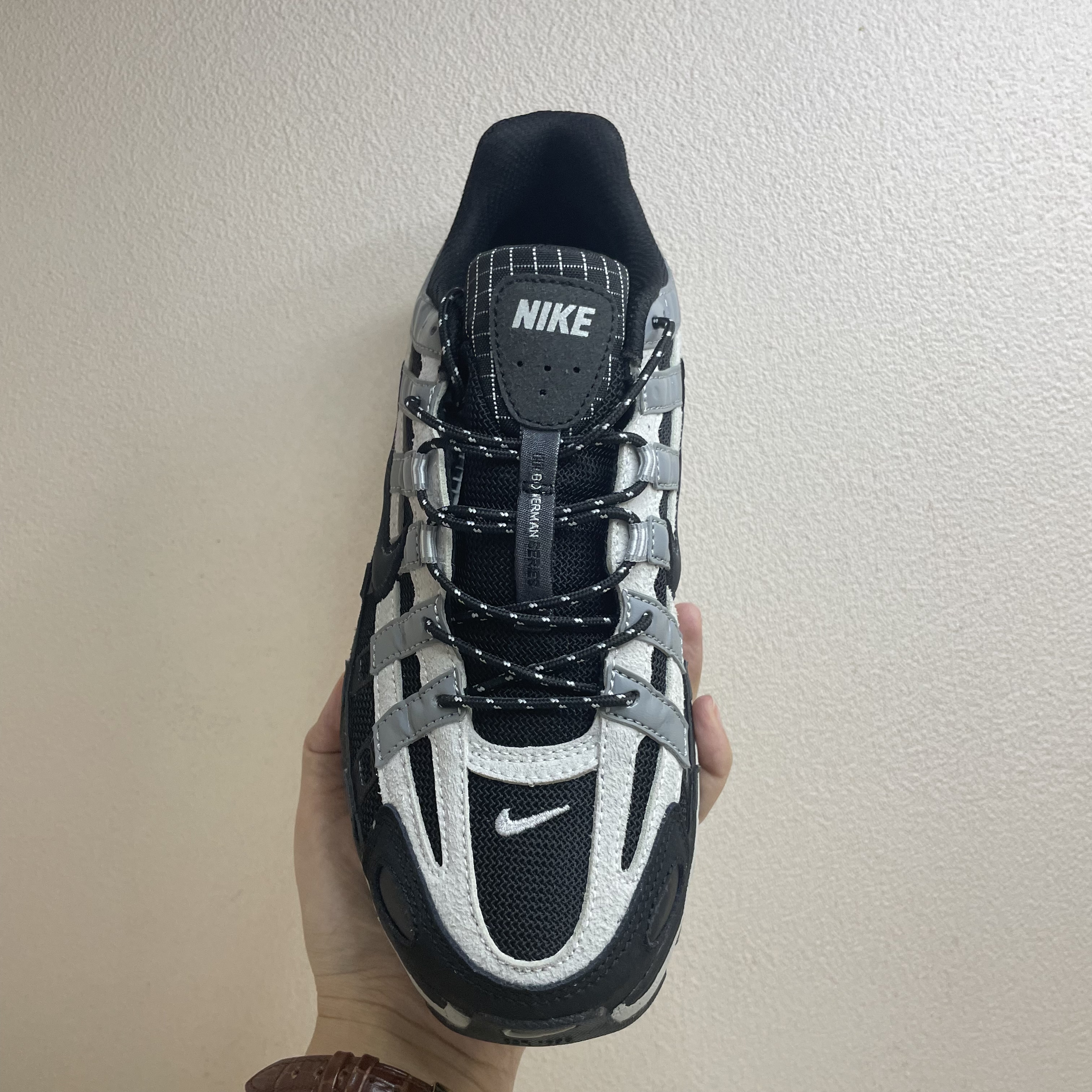 Nike p-6000 CNPI Running Shoes