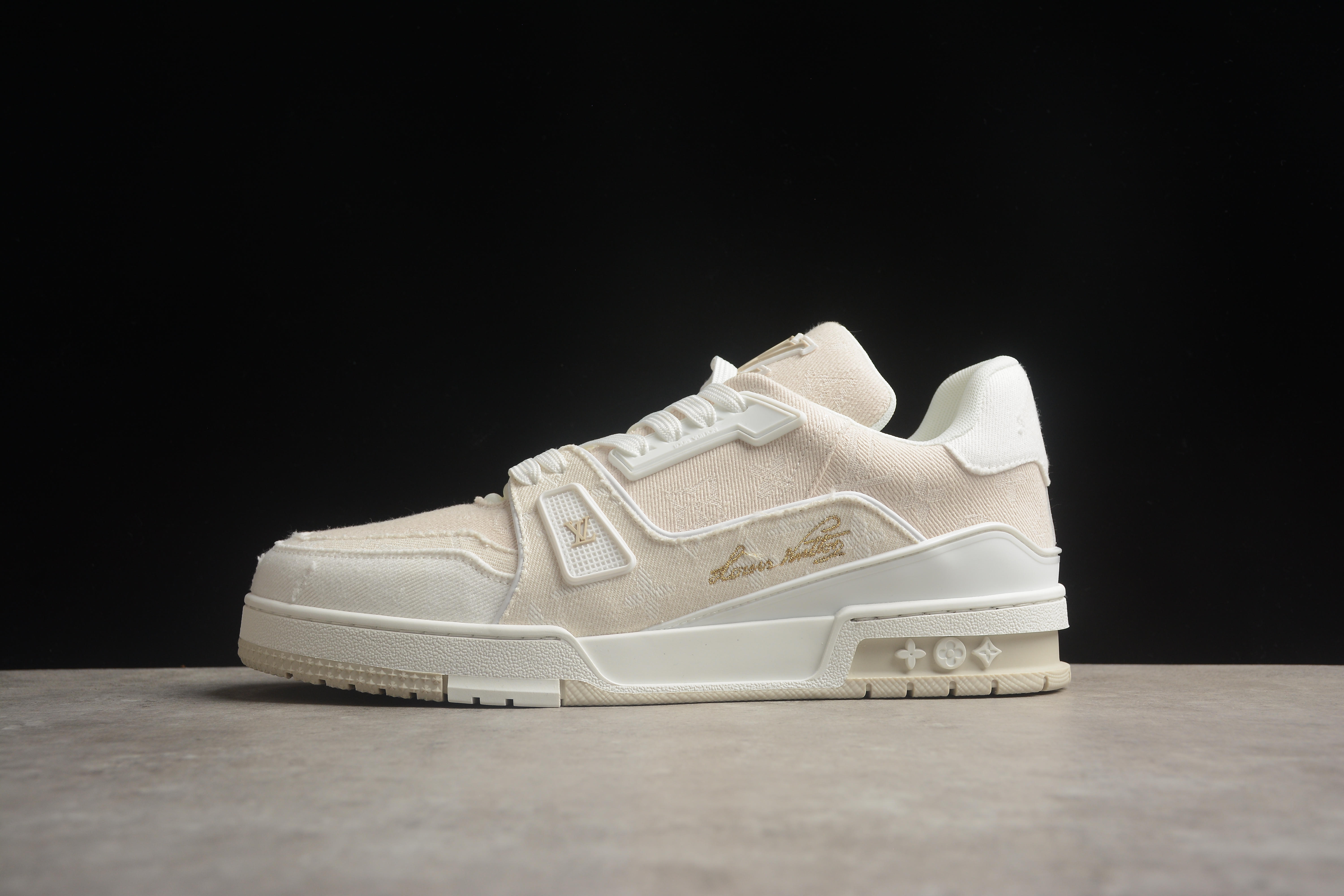 LOUIS VUITTON Trainer LV shoes