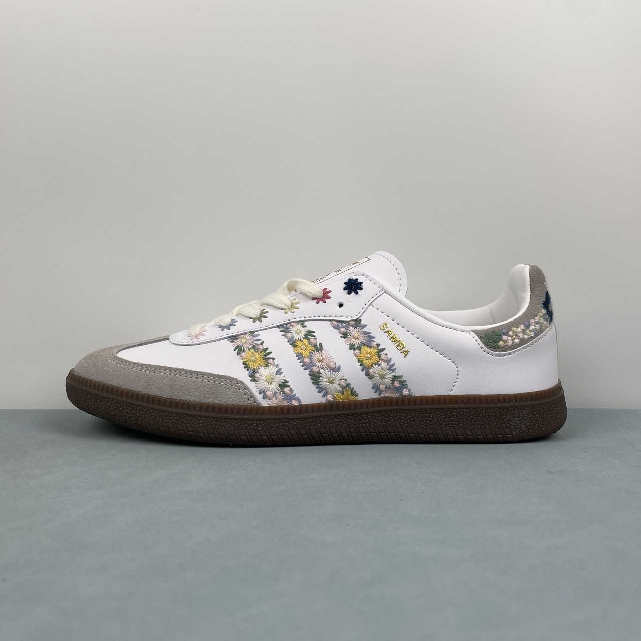 ADIDAS SAMBA Sneakers