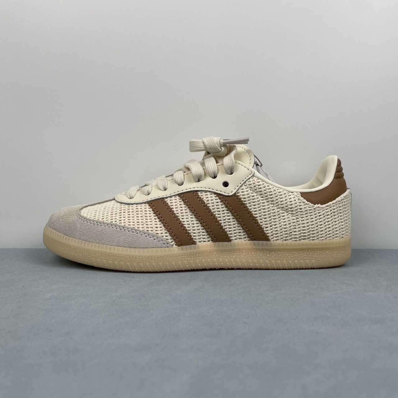 ADIDAS SAMBA Sneakers