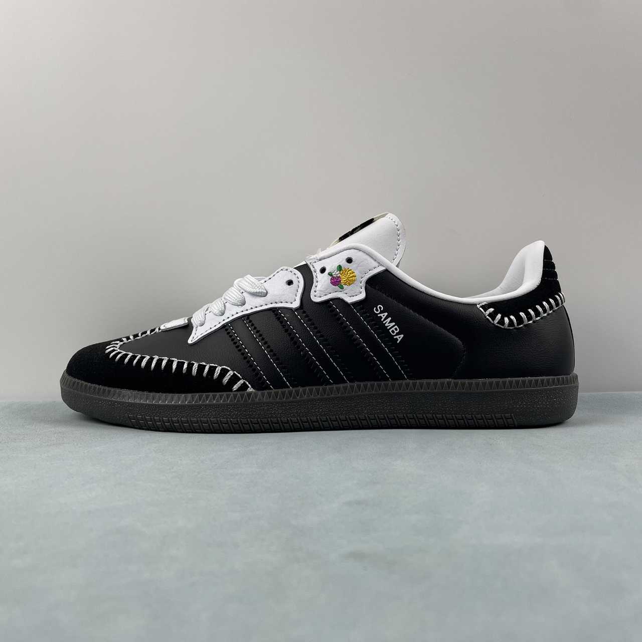 ADIDAS SAMBA Sneakers