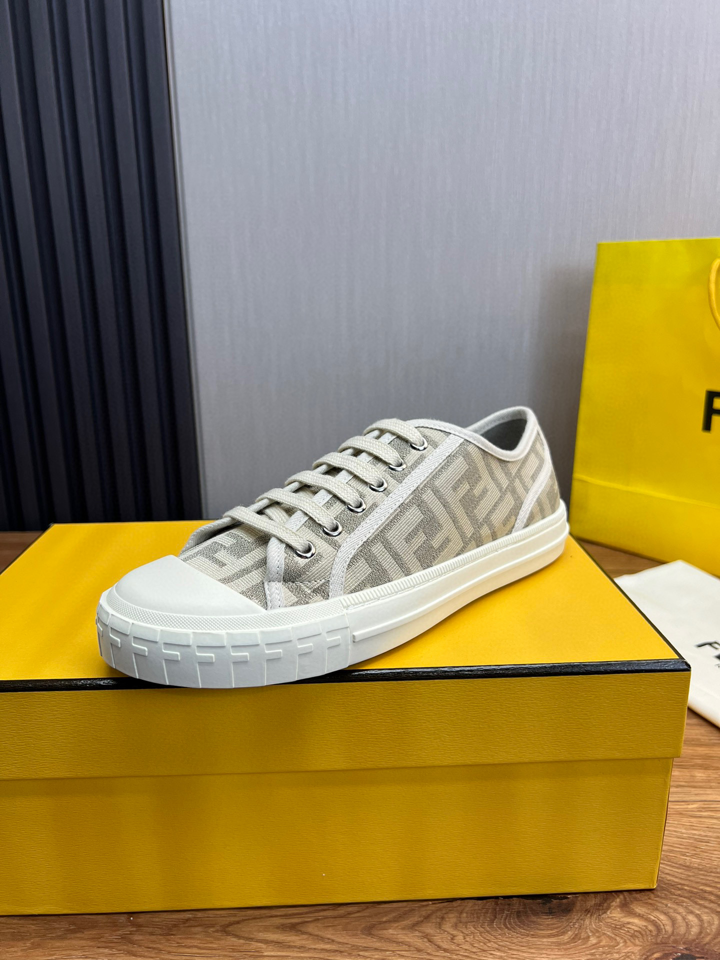 Fendi mens sneakers