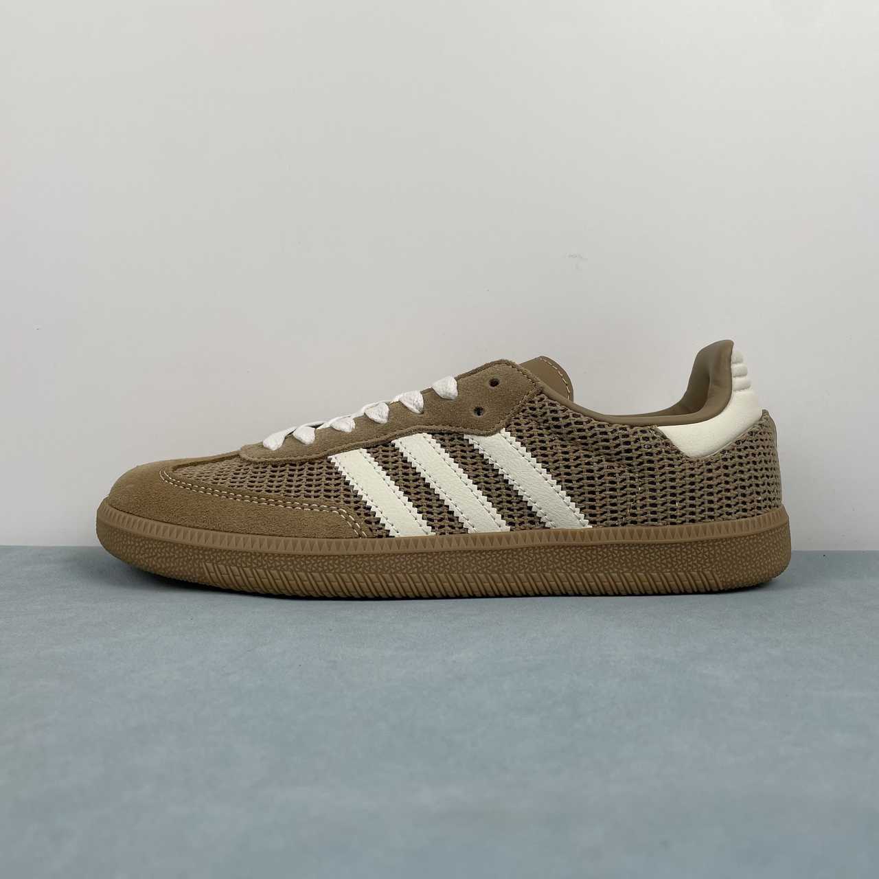 ADIDAS SAMBA Sneakers