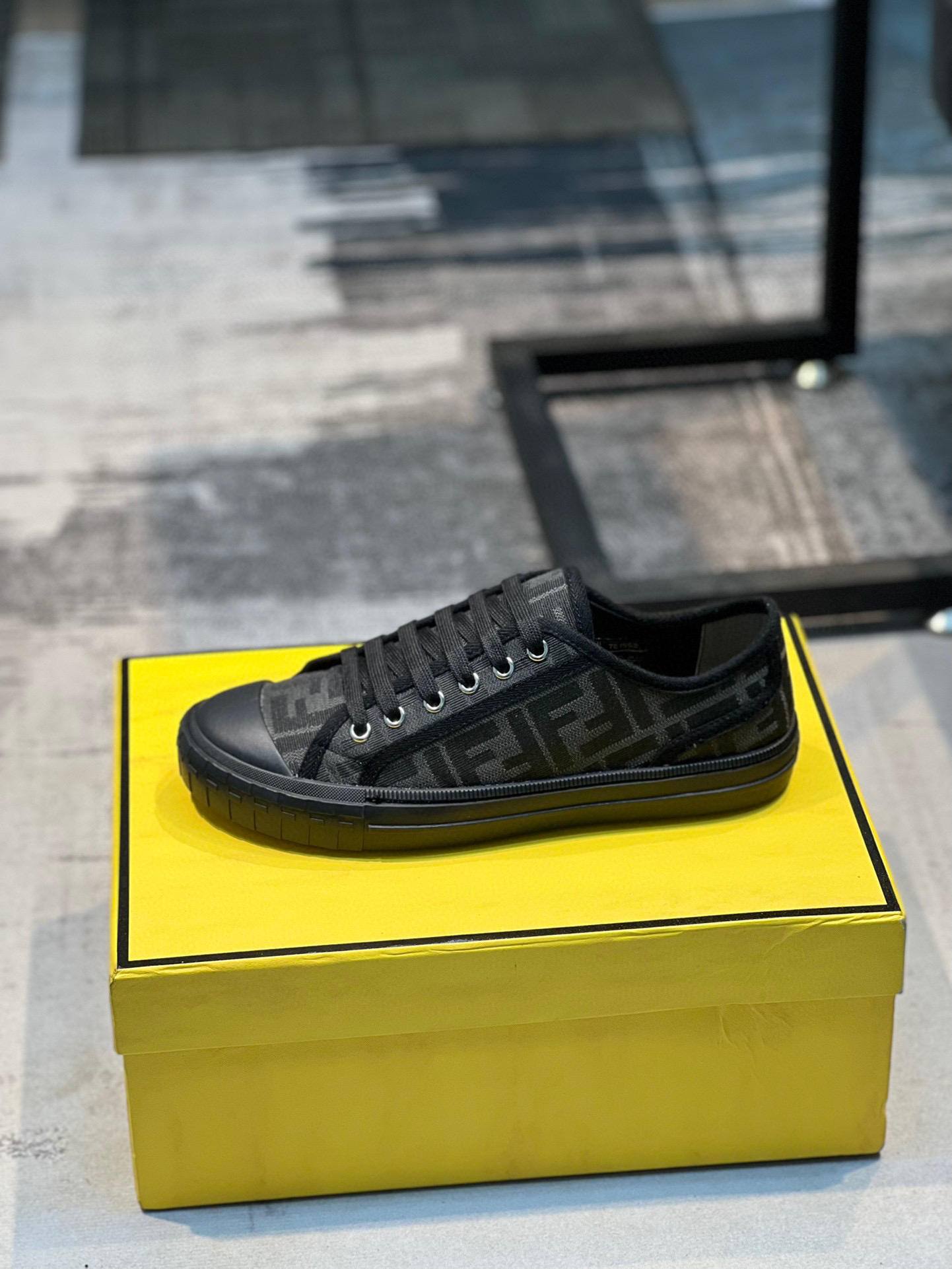 Fendi mens sneakers