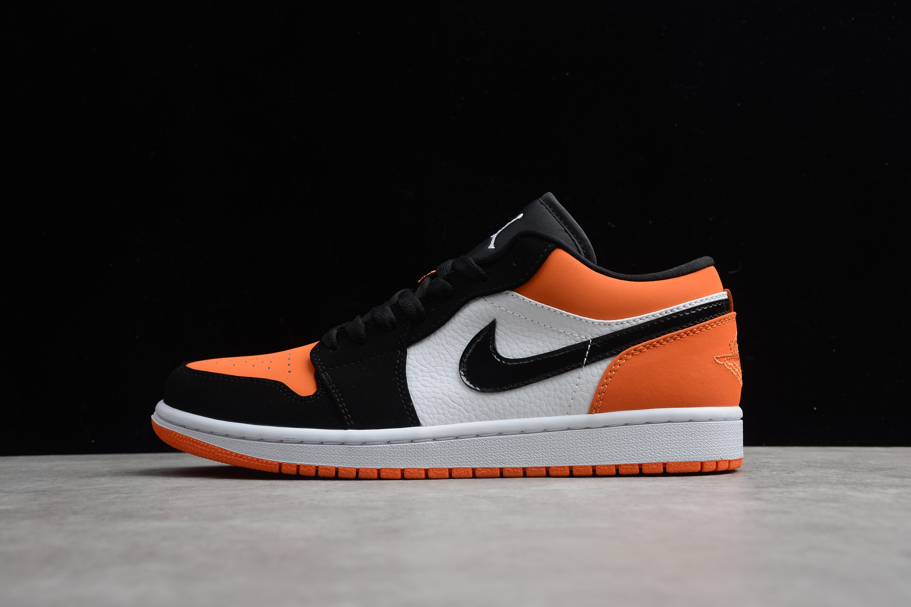 AIR JORDAN1 MID Shoes