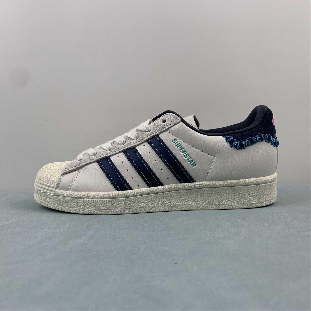 Adidas SUPERSTAR Sneakers
