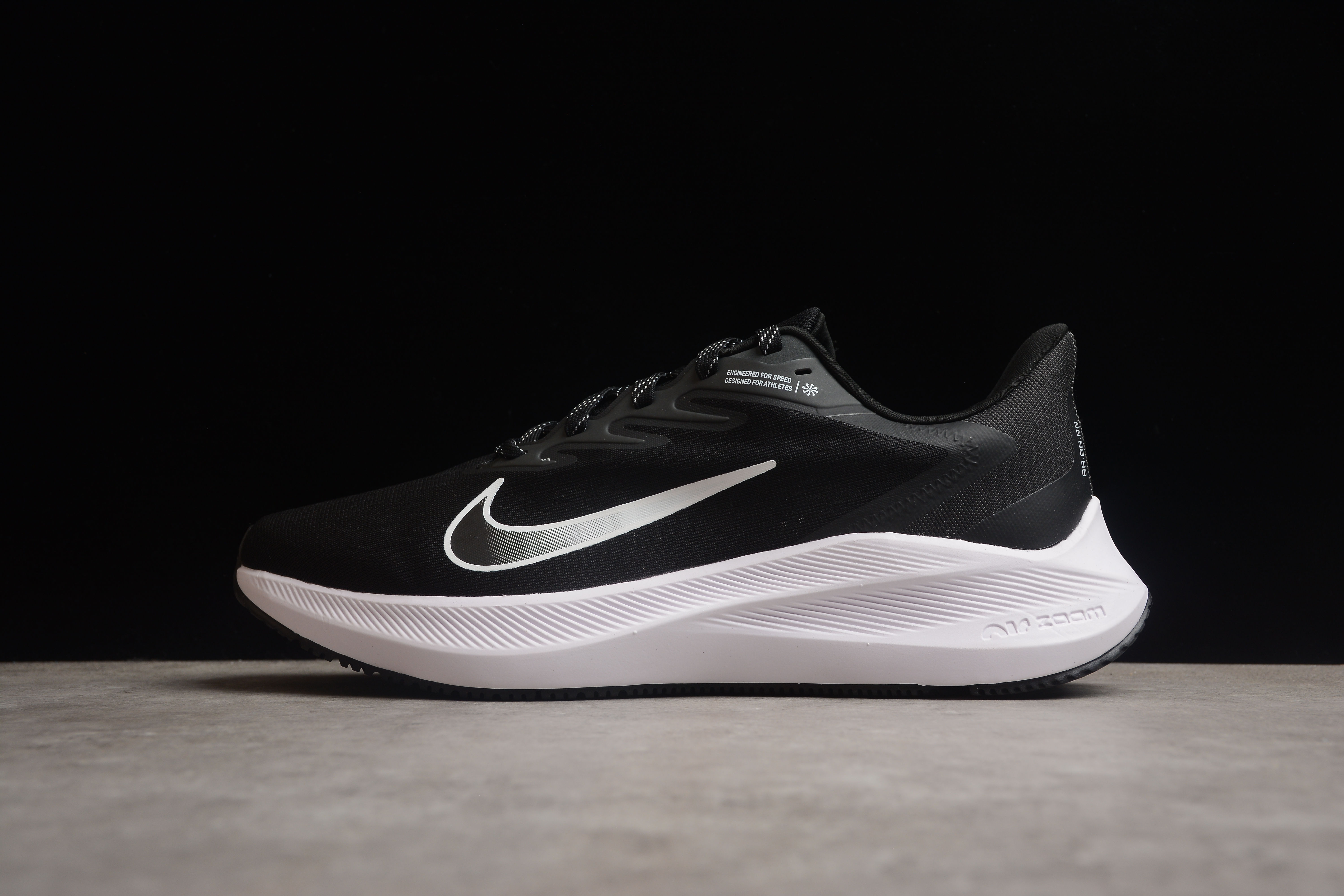 Nike Zoom Winflo 7 Runing Shoes