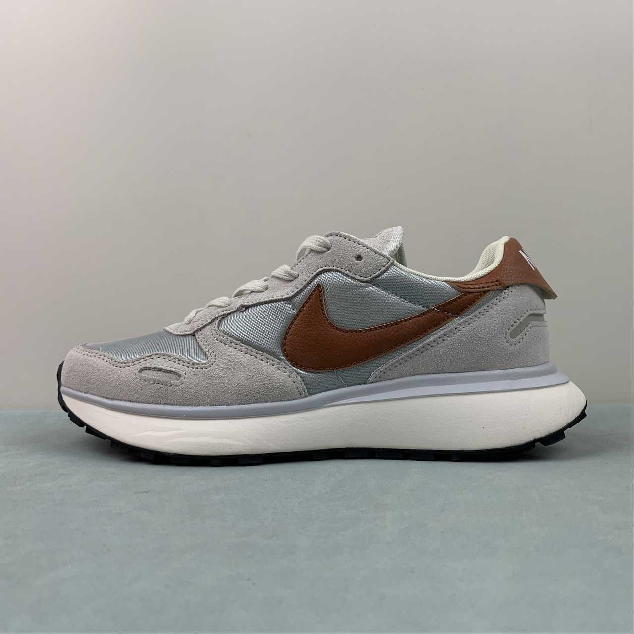 Nike Vaporwaffle Sacai Runing Shoes