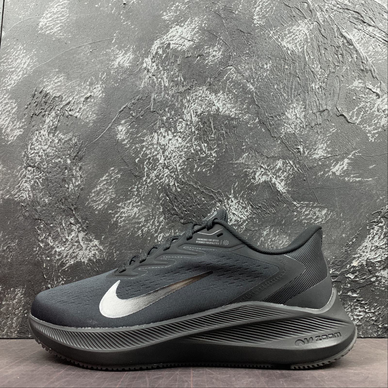 Nike ZOOM WINFLO 7 Runing Shoes