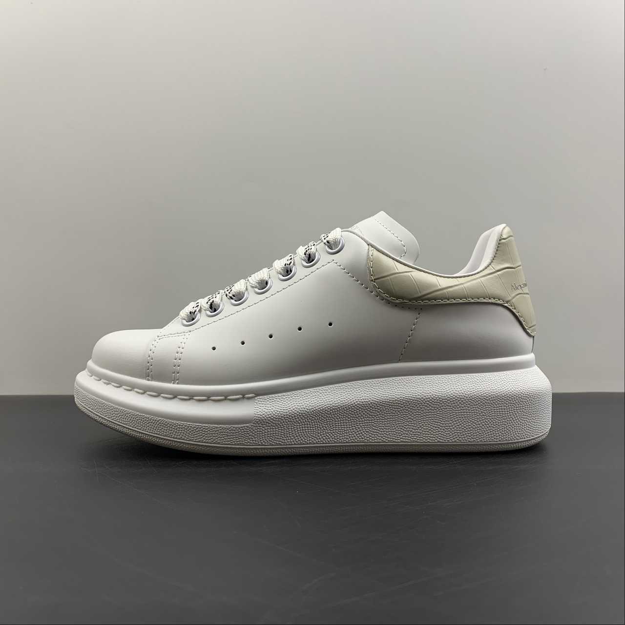 Alexander McQueen Runing Shoes