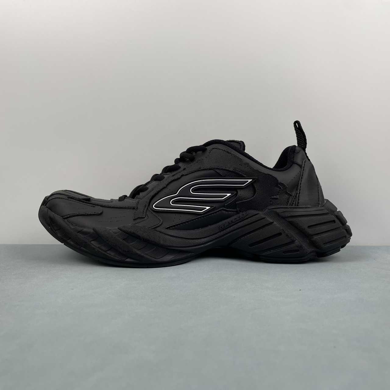 X Balenciaga retro dad shoes