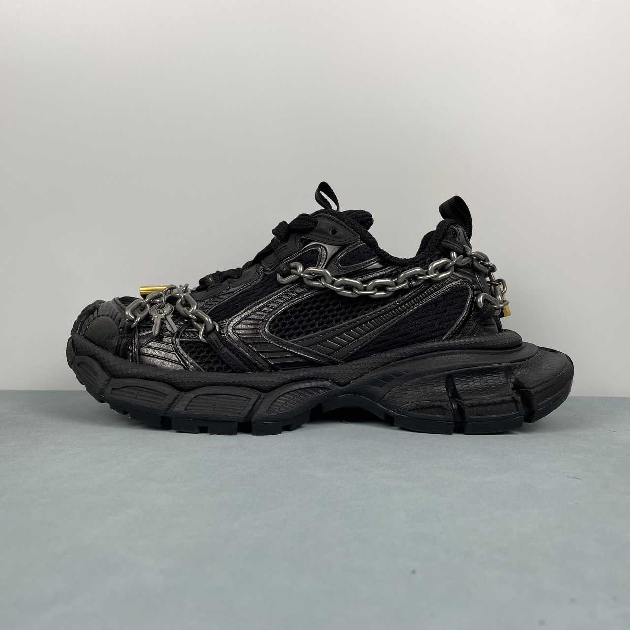 D Balenciaga retro dad shoes