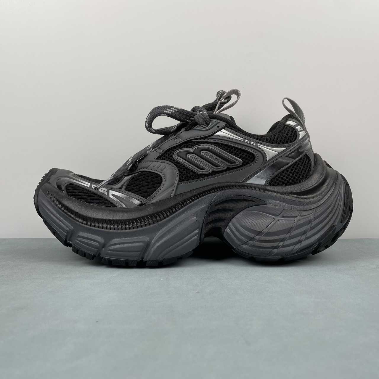 X Balenciaga retro dad shoes