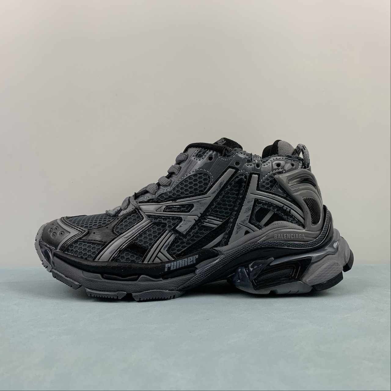 D Balenciaga retro dad shoes