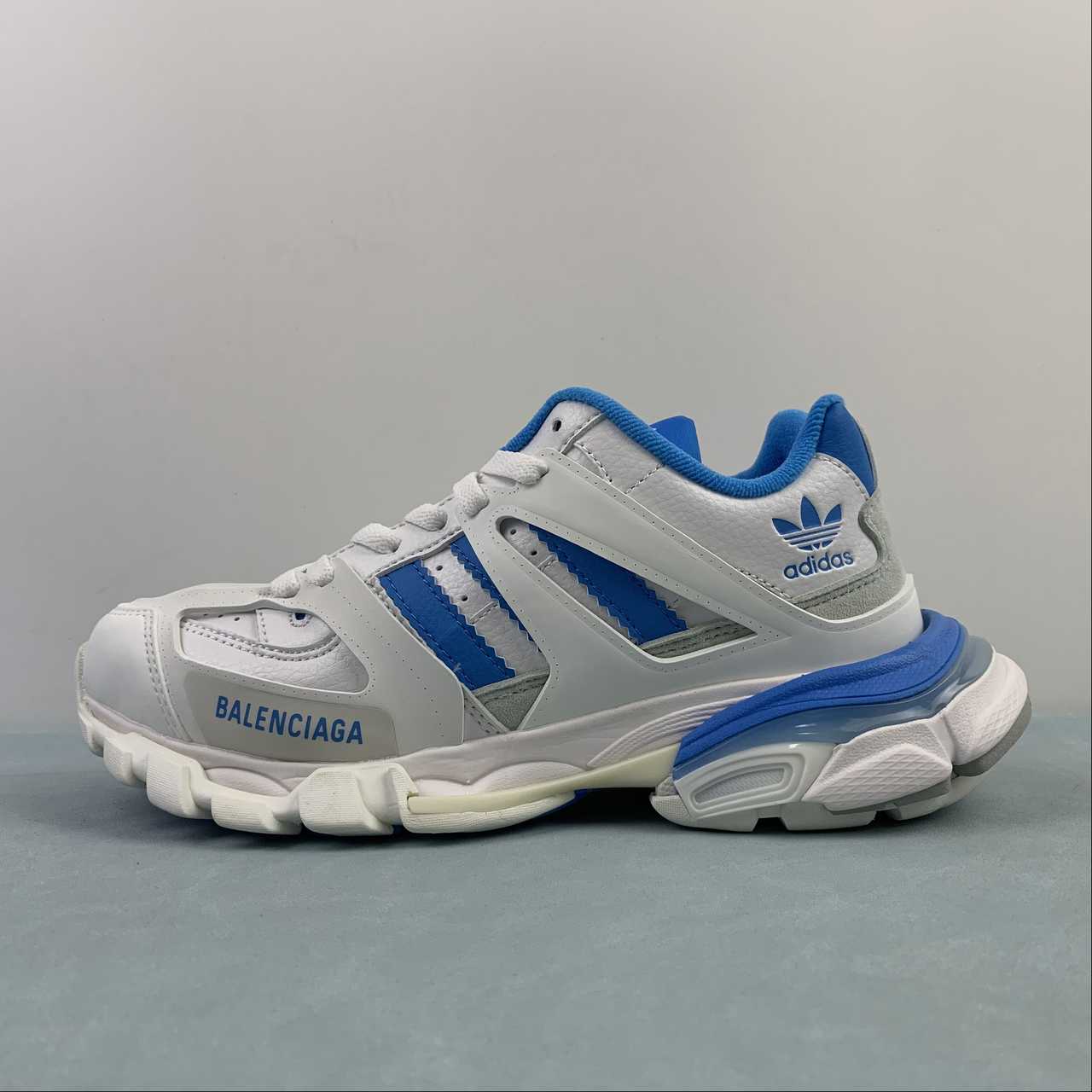 D Balenciaga retro dad shoes