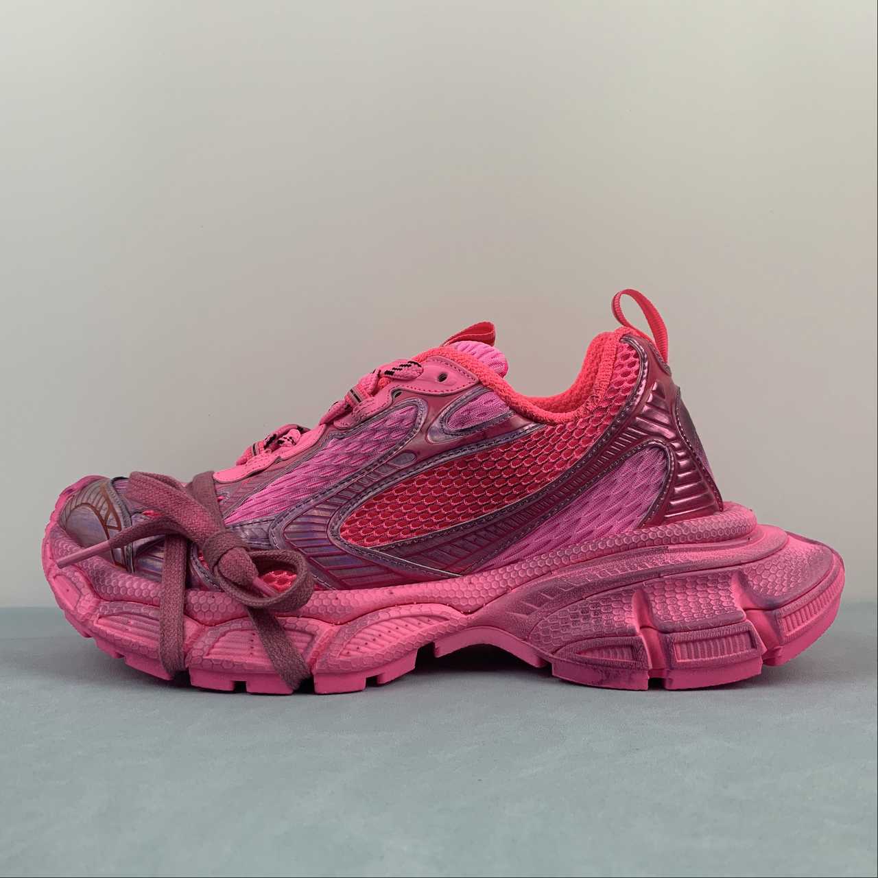 Balenciaga Retro dad shoes