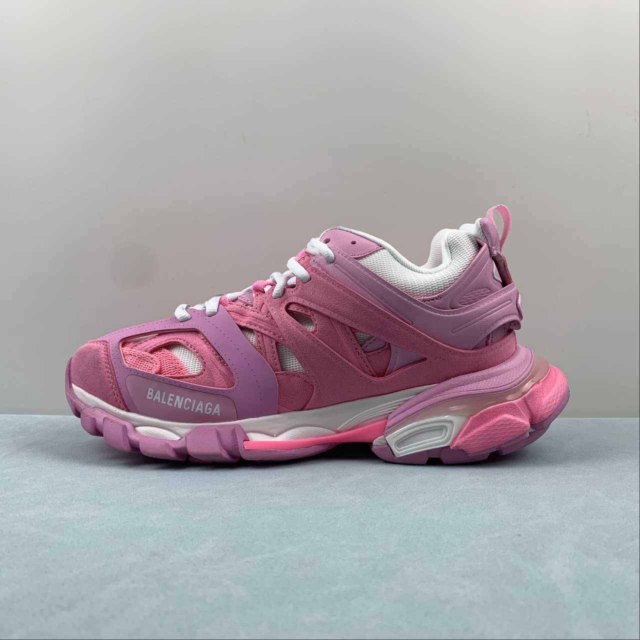 Balenciaga retro dad shoes