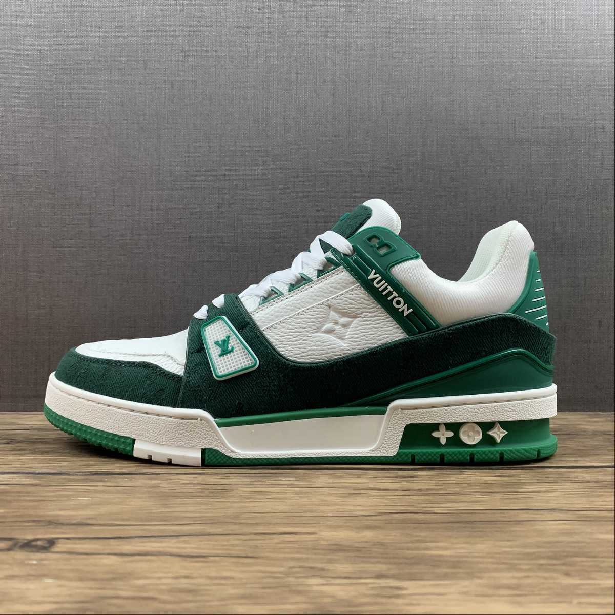 LOUIS VUITTON Trainer Sneakers