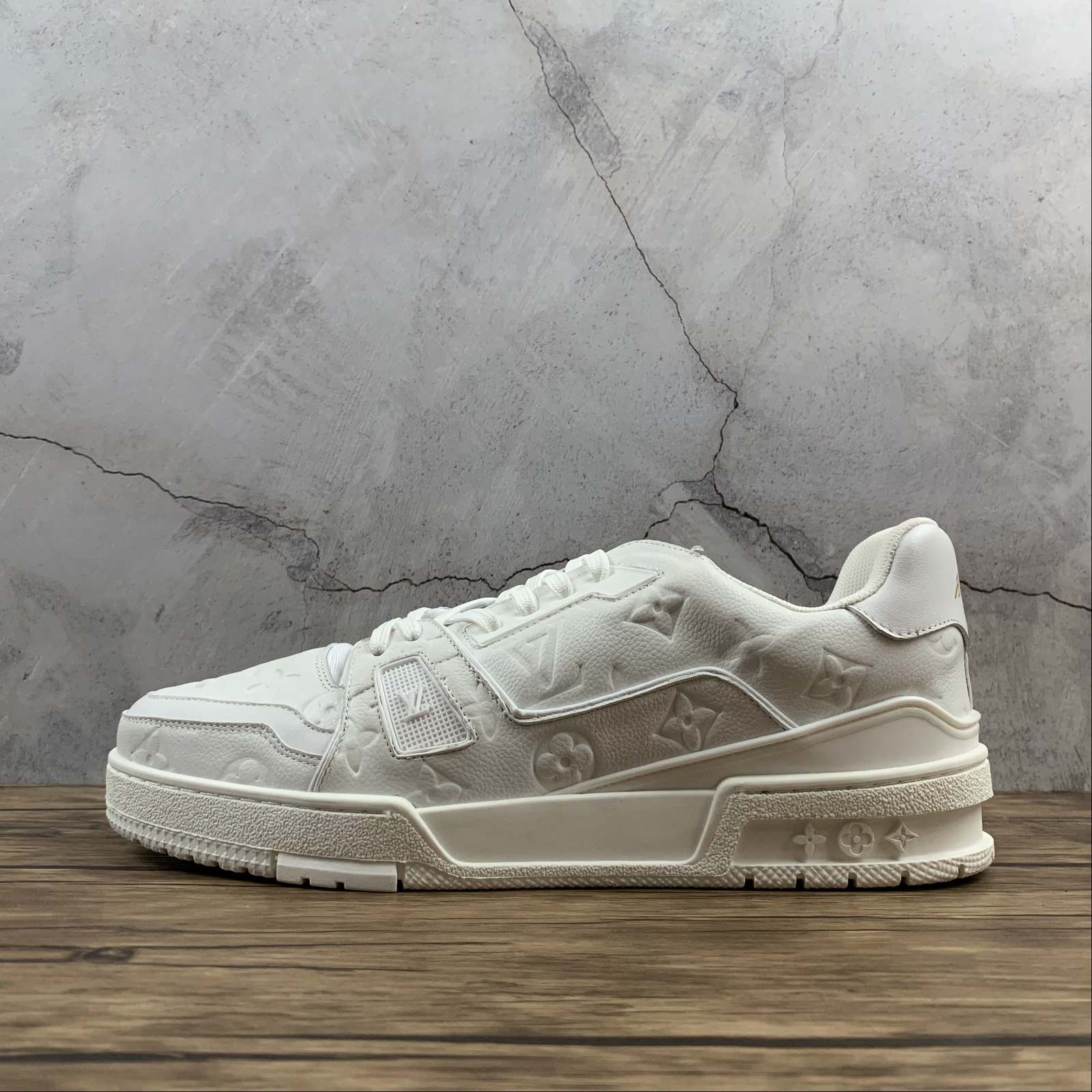 LOUIS VUITTON Trainer Shoes