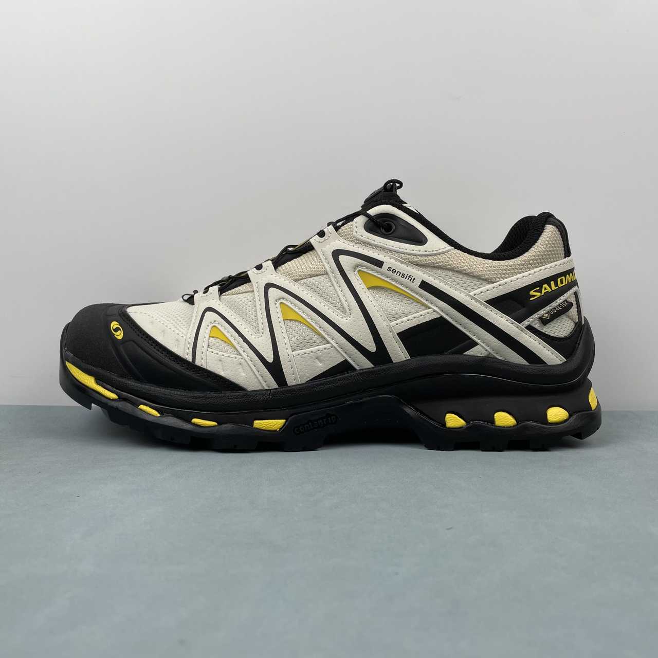 Salomon XT-Quest Runing Shoes