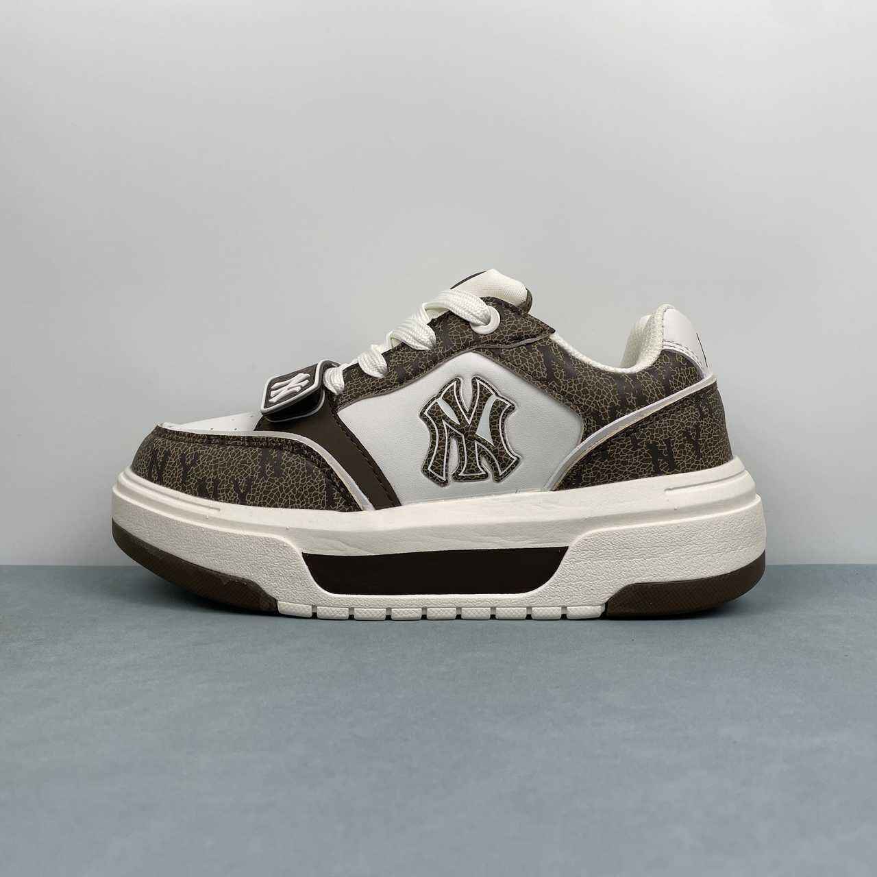 MLB NY Korean Yankees NY big logo Internet celebrity dad shoes