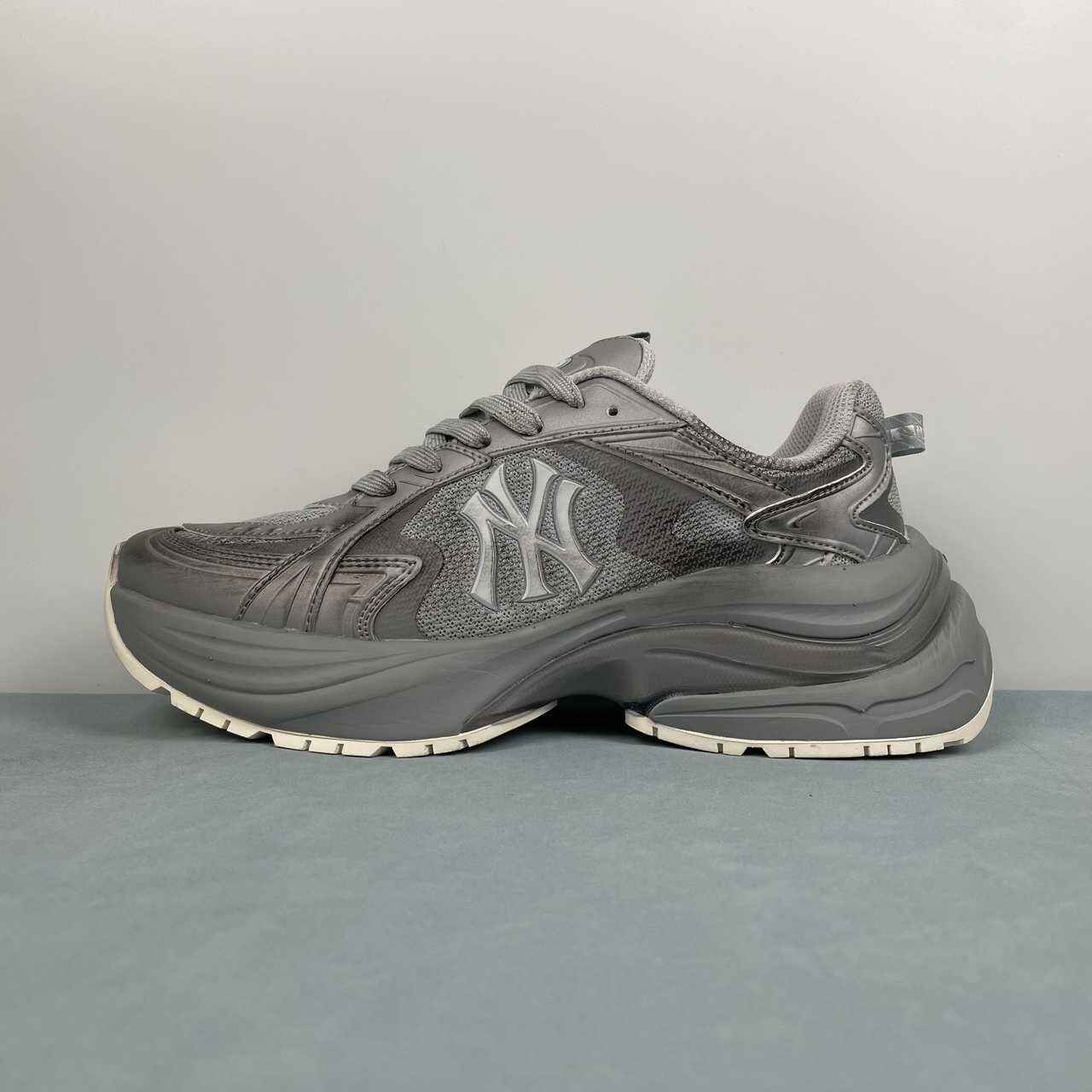 MLB NY Runing Shoes