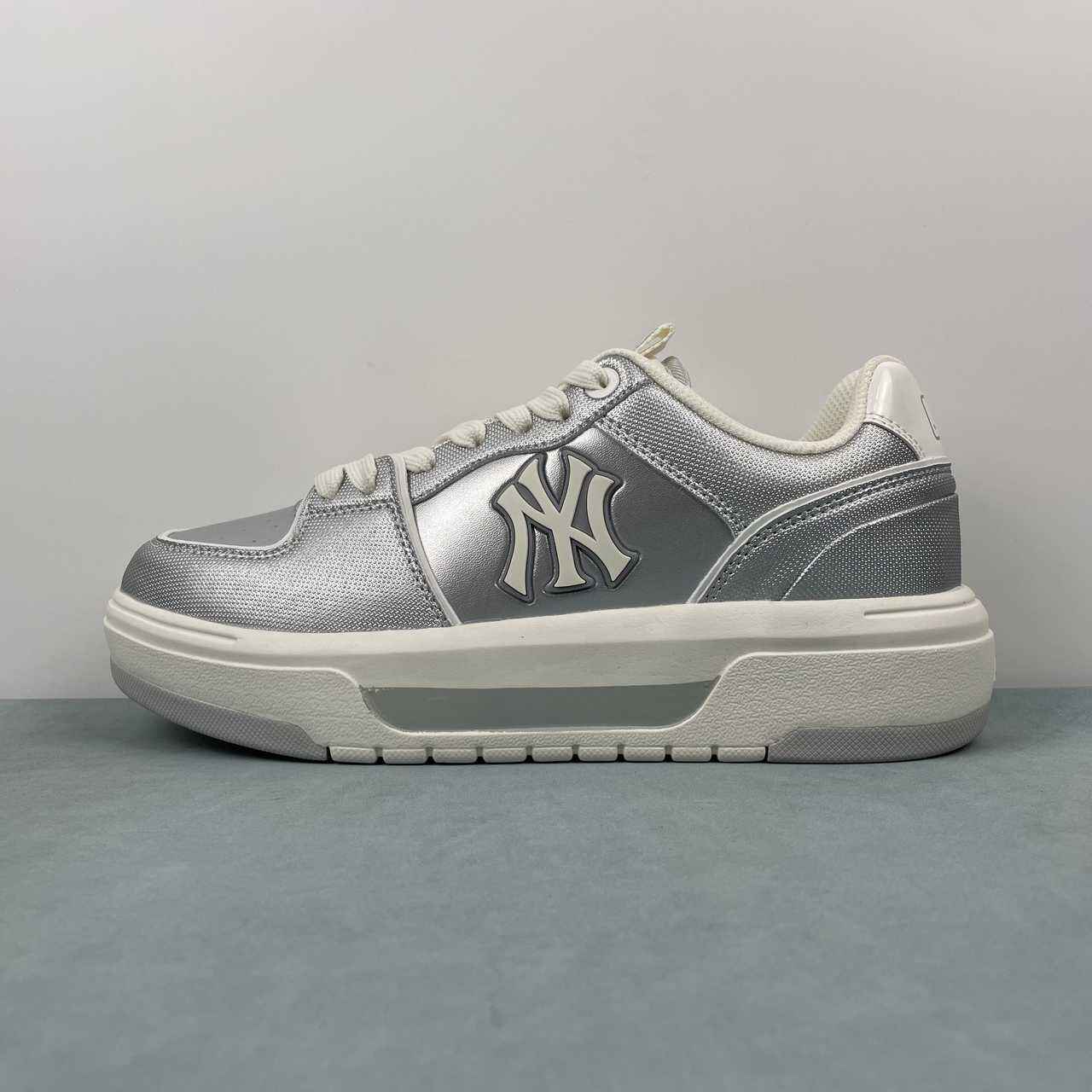MLB NY Runing Shoes