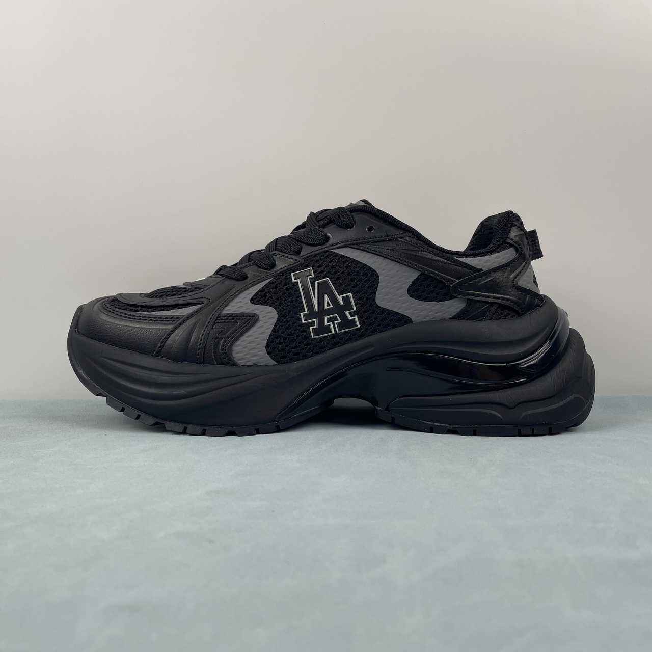 MLB NY Runing Shoes